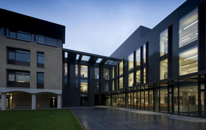 school-construction-uk1.jpg